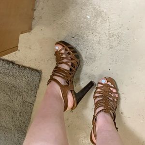 Brown Ralph Lauren Heels!!